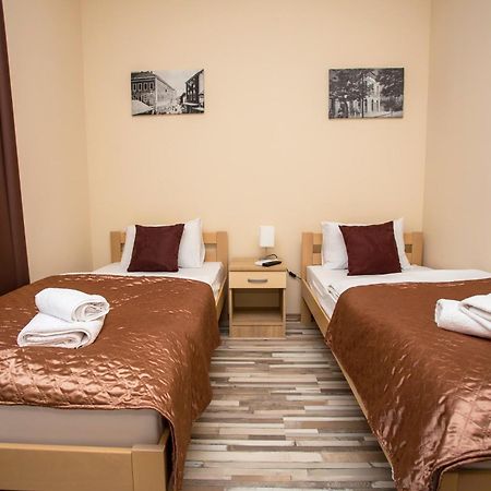 Hotel Hana Мостар Стая снимка