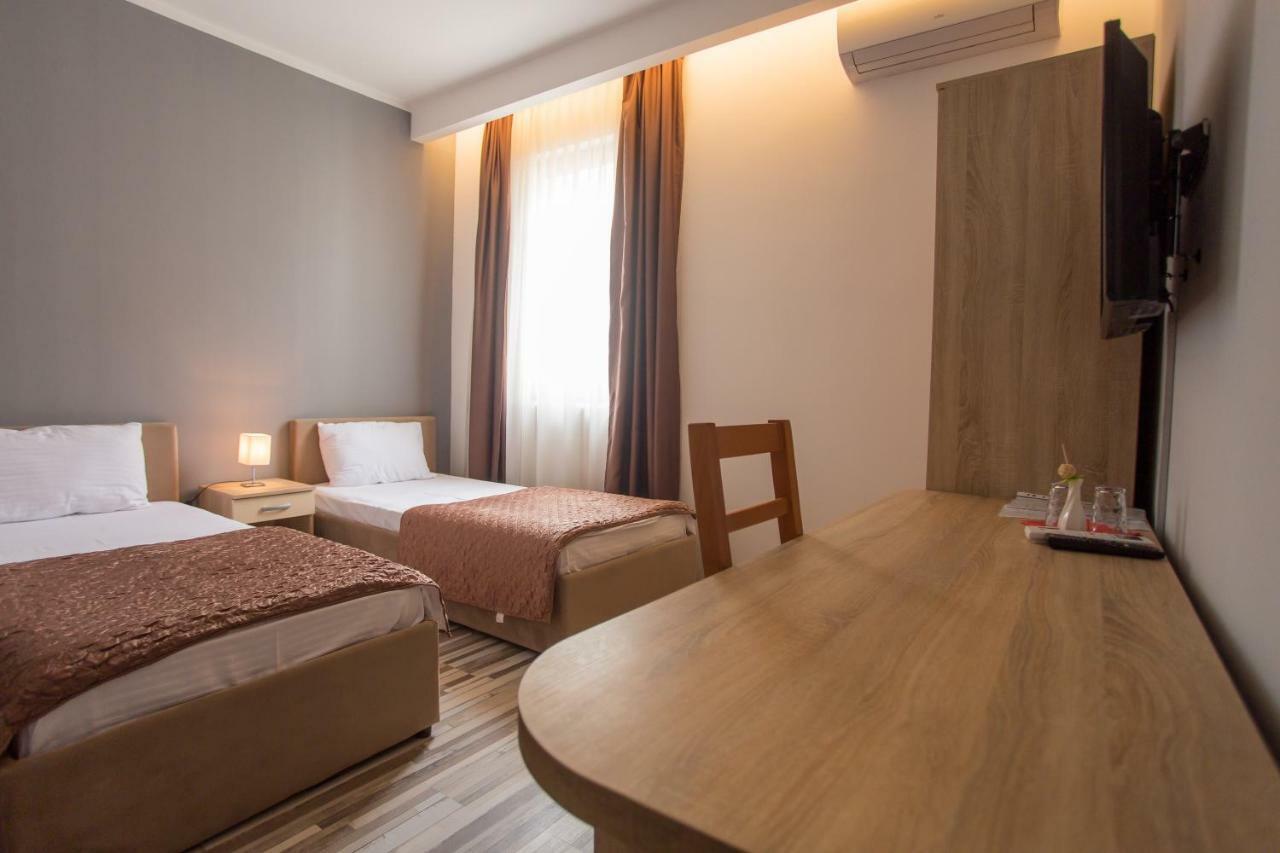 Hotel Hana Мостар Екстериор снимка