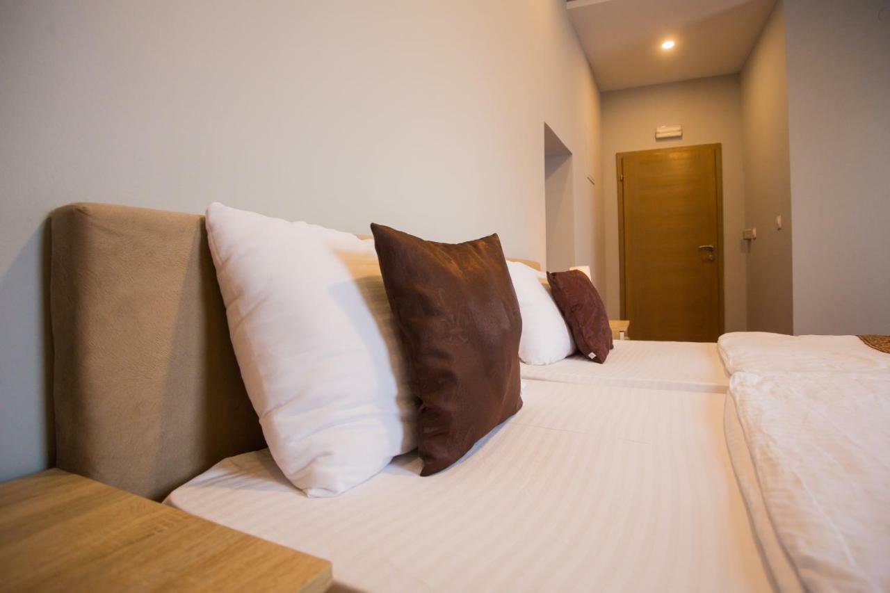 Hotel Hana Мостар Екстериор снимка